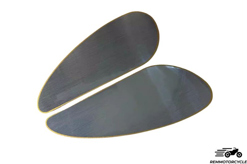 Triumph Bobber side tank guard