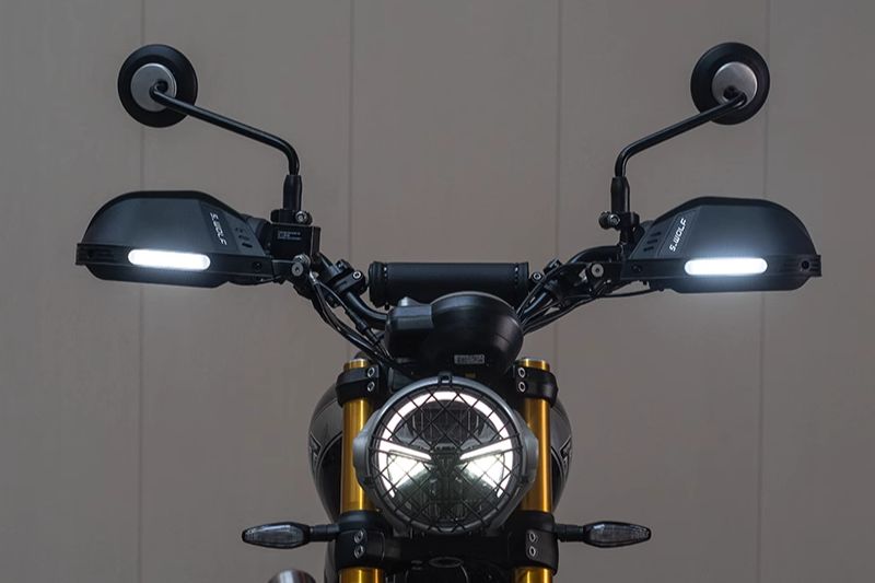 LED Handguards for Triumph Speed 400 / Scrambler 400X
