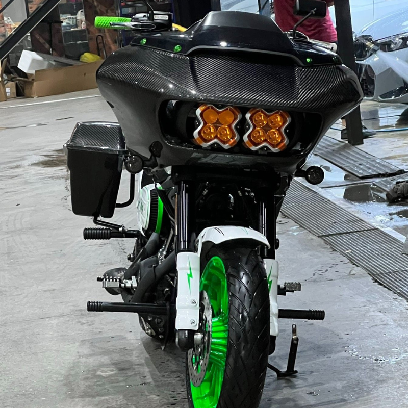 Road Glide-style front fairing for Softail