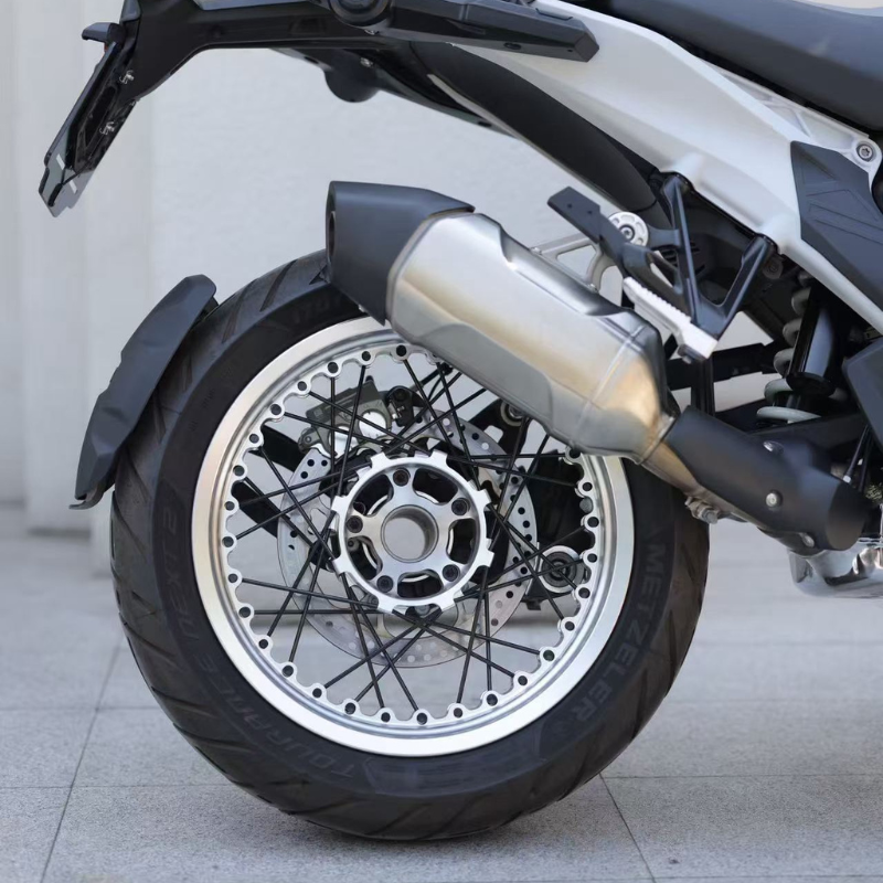 Forged tubeless spoked wheels for BMW R 1300 GS/GSA
