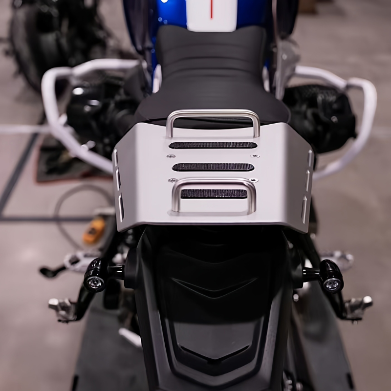 Rear aluminum luggage rack for BMW R nineT