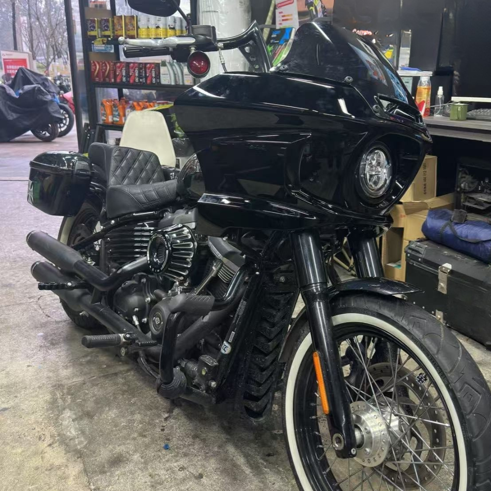 Club Style Fairing with Sound System