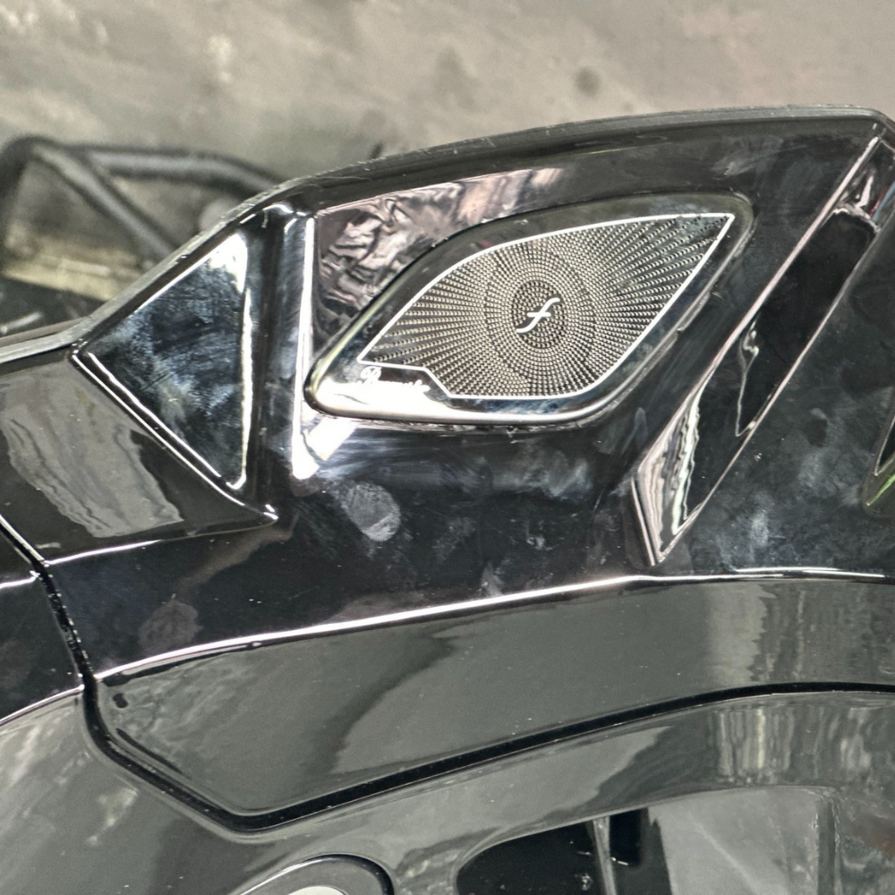 Club Style Fairing with Sound System