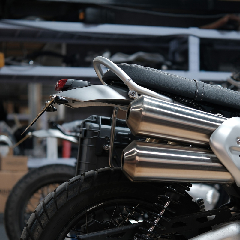Short plate holder with LED turn signals for Scrambler 1200 XC/XE/X