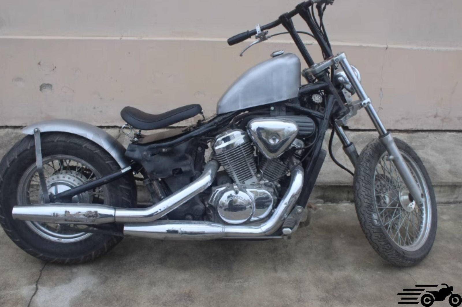 Solo Seat + mounting bracket SHADOW 400 600