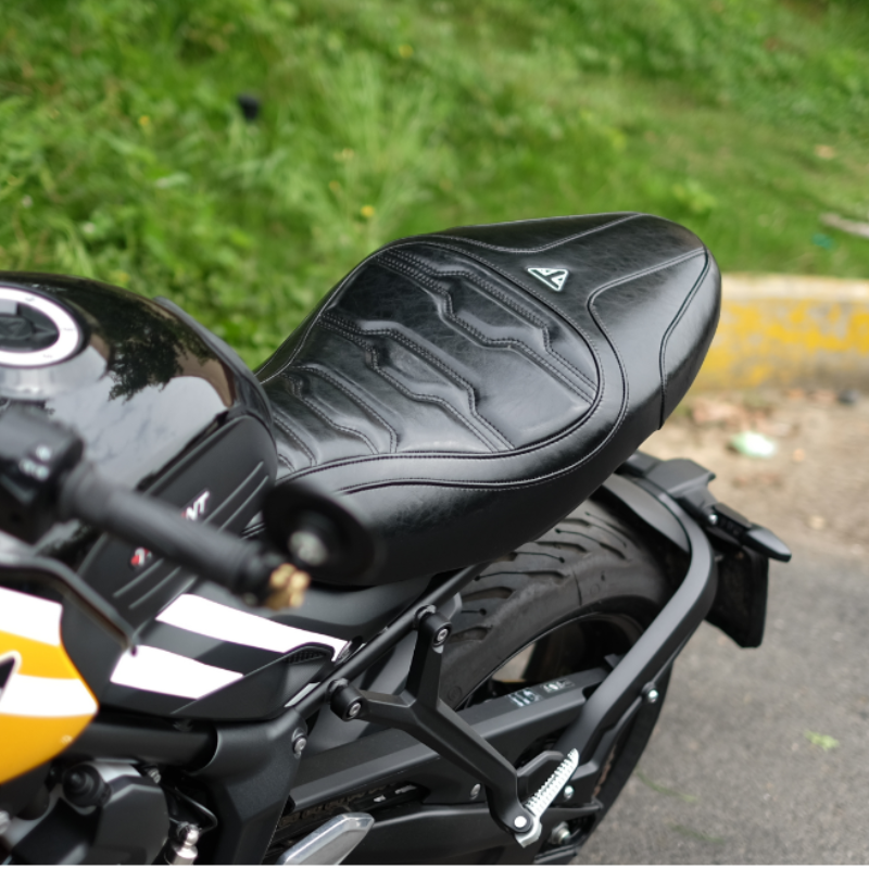 Custom Seat for Triumph Trident 660