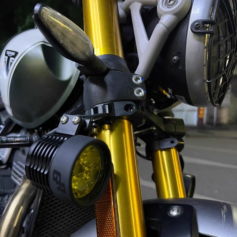 Triumph Scrambler 400X — XE Fog Light Kit