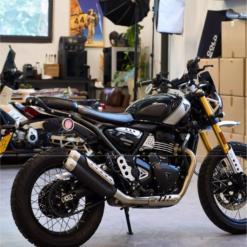 Triumph Scrambler / Speed 400 seat