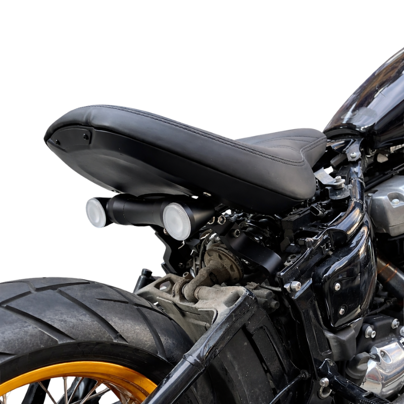 Softail M8 2018+ Solo Seat Kit with Removable Passenger Seat & 3-in-1 Tail Lights ZOOM