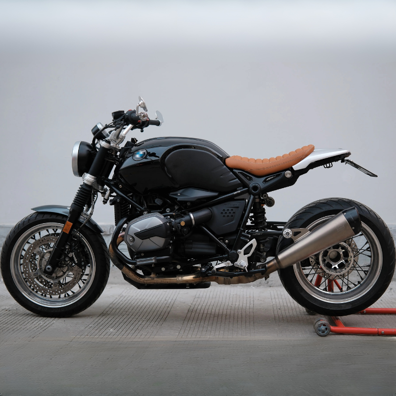 Short seat + seat cowl for BMW R NineT
