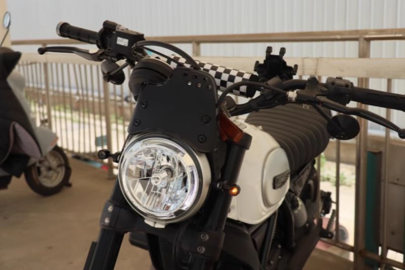 LED Turn Signals Ducati Scrambler Plug&Play + Mounts