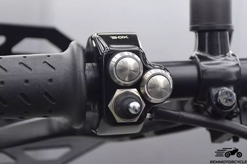 Left Handlebar Switch for Triumph Speed 400 / Scrambler 400X