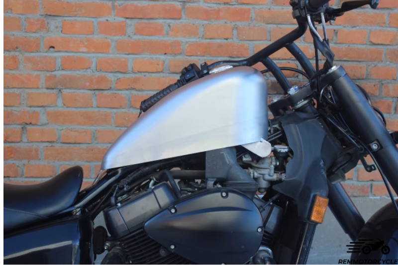 Fuel tank SHADOW 750 Bobber  Peanut