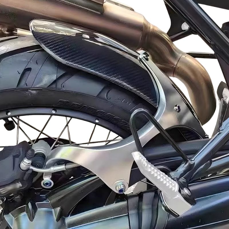 Rear fender hugger for the BMW R Nine T