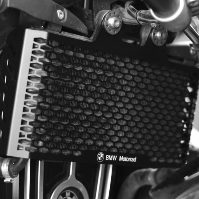 Oil cooler radiator guard for BMW R Nine T