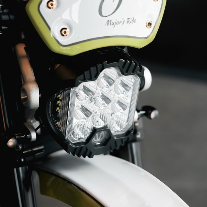Baja 7″ LED Headlight Kit – Triumph Scrambler 1200