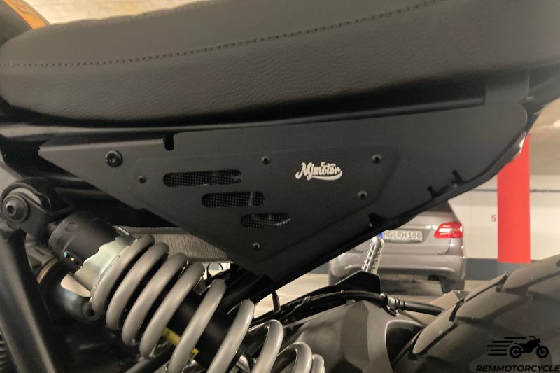 Side panels for Ducati Scrambler 800
