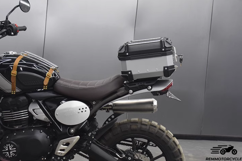 Detachable Passenger Backrest With Luggage Carrier For Triumph Speed 400 & Scrambler 400X