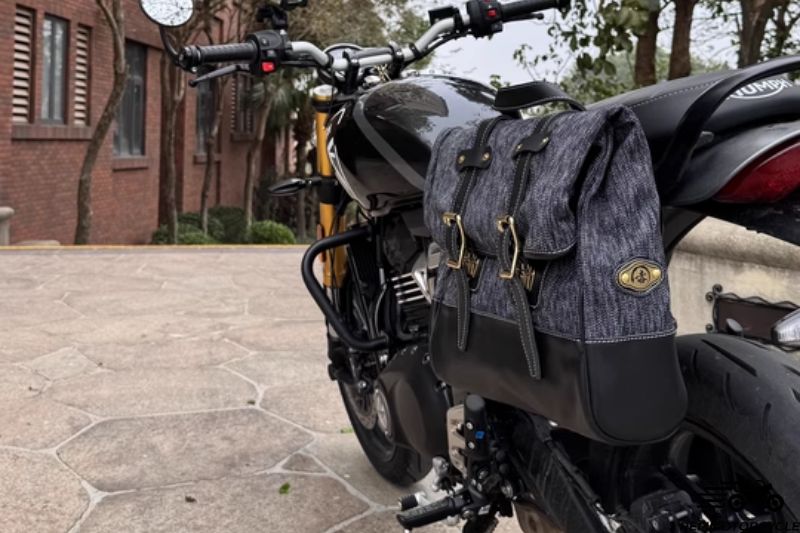 Saddlebag rack for Triumph Scrambler 400X