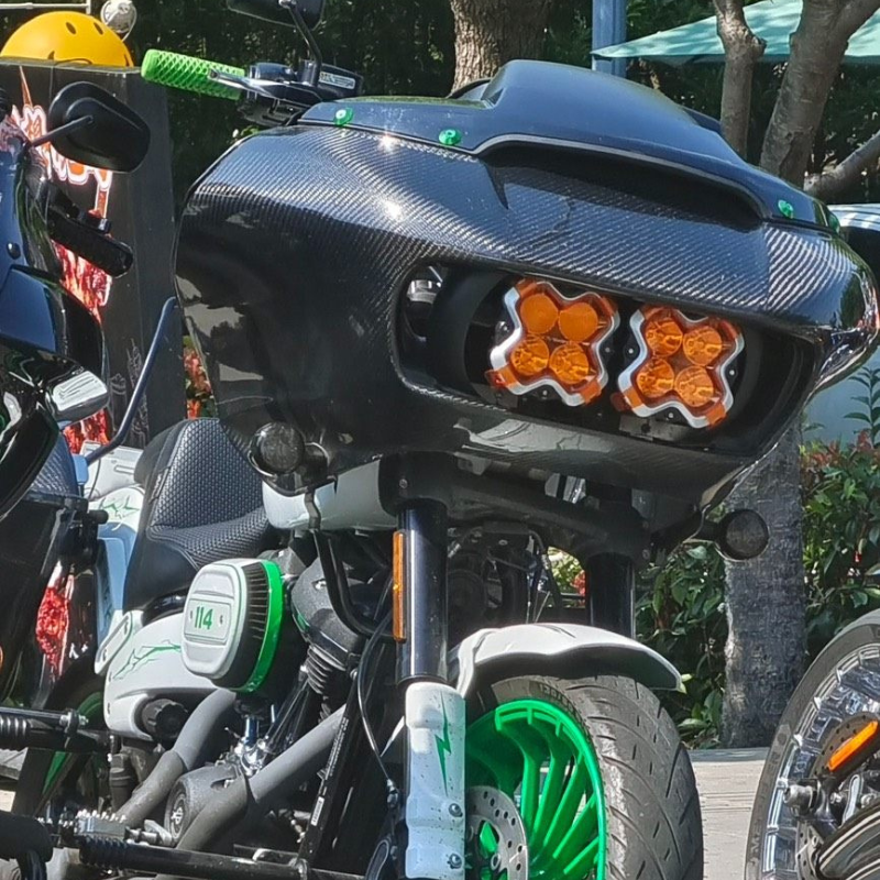 Road Glide-style front fairing for Softail