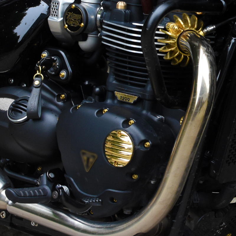 Brass and aluminum crankcase covers for Bobber & Classics