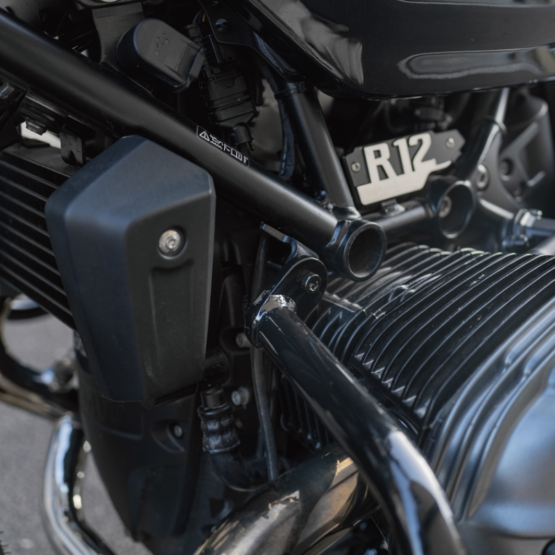 Engine crash bars with sliders – BMW R 12 & R nineT