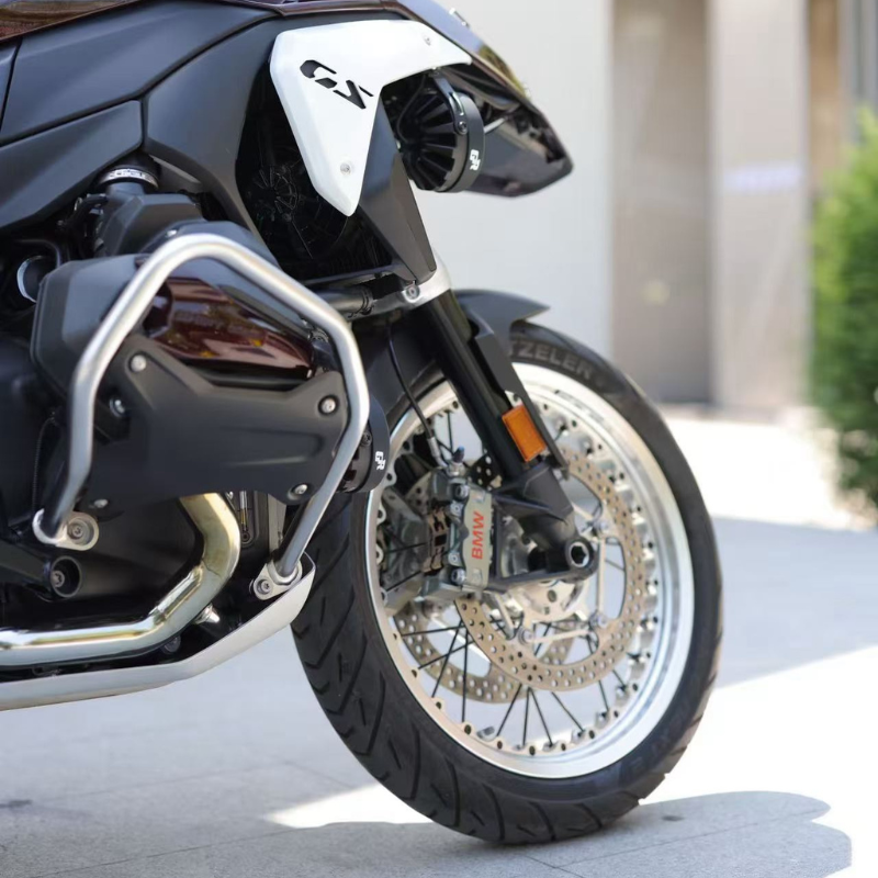 Forged tubeless spoked wheels for BMW R 1300 GS/GSA
