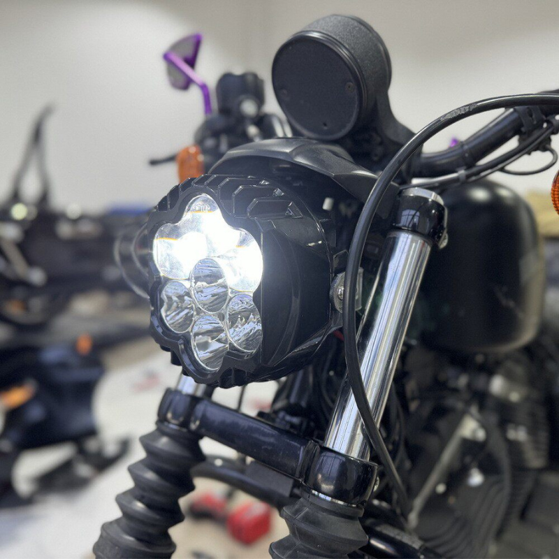 High-brightness headlight with mount for Sportster 883/1200