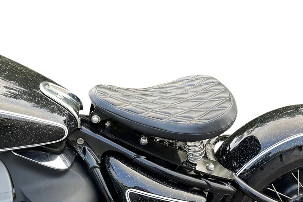 BMW R18 Seat