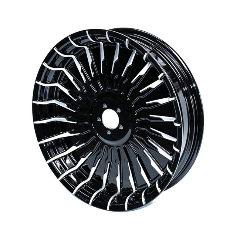 Custom 18/21-inch black wheels with dedicated hubs for cruisers