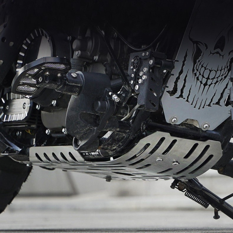 Engine skid plate for Napoleon 125/250 (Black/Silver)