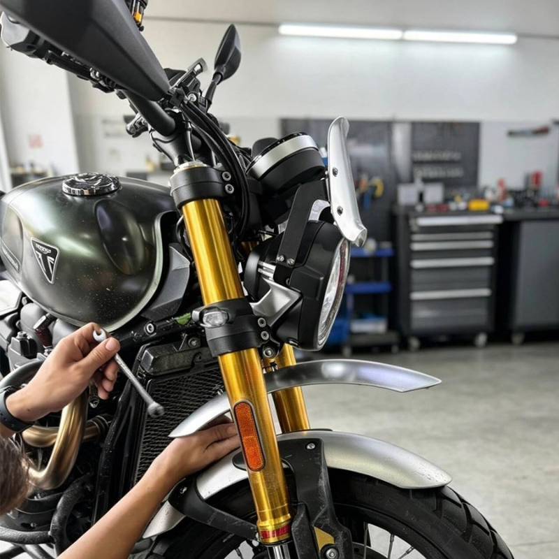 Aluminum flyscreen - Triumph Scrambler 900 / Speed Twin 900