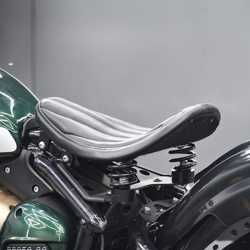 Solo spring bobber seat for Napoleon 125/250
