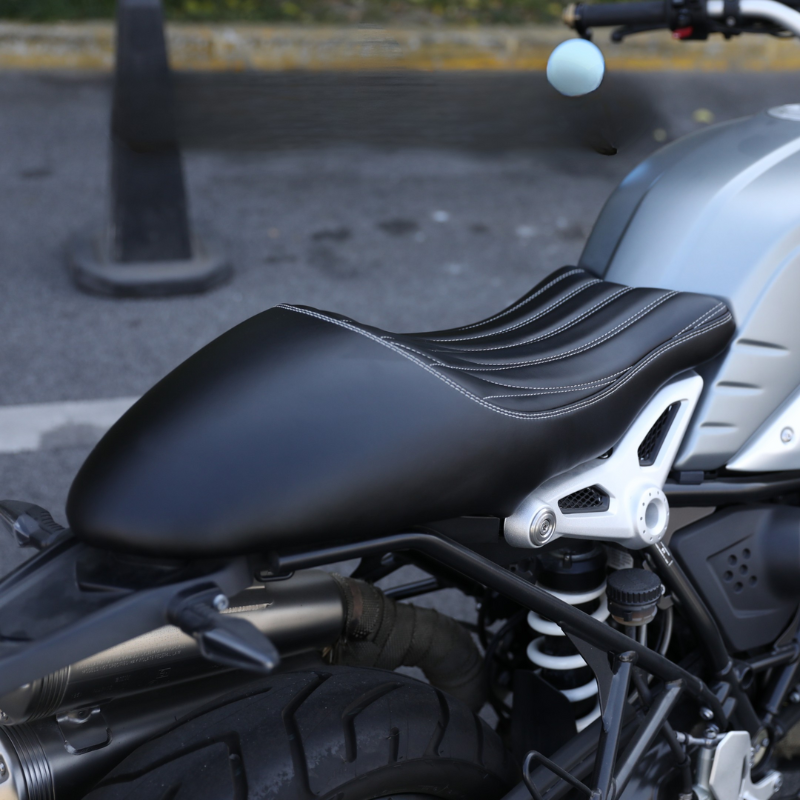 Cafe Racer Seat with Hump for BMW R nineT