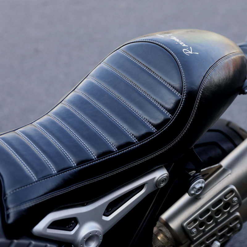 Cafe Racer Seat with Hump for BMW R nineT
