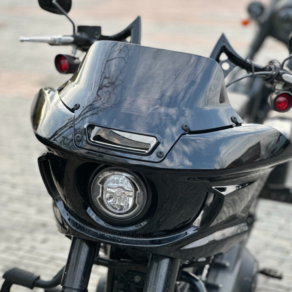 Club Style Fairing with Sound System