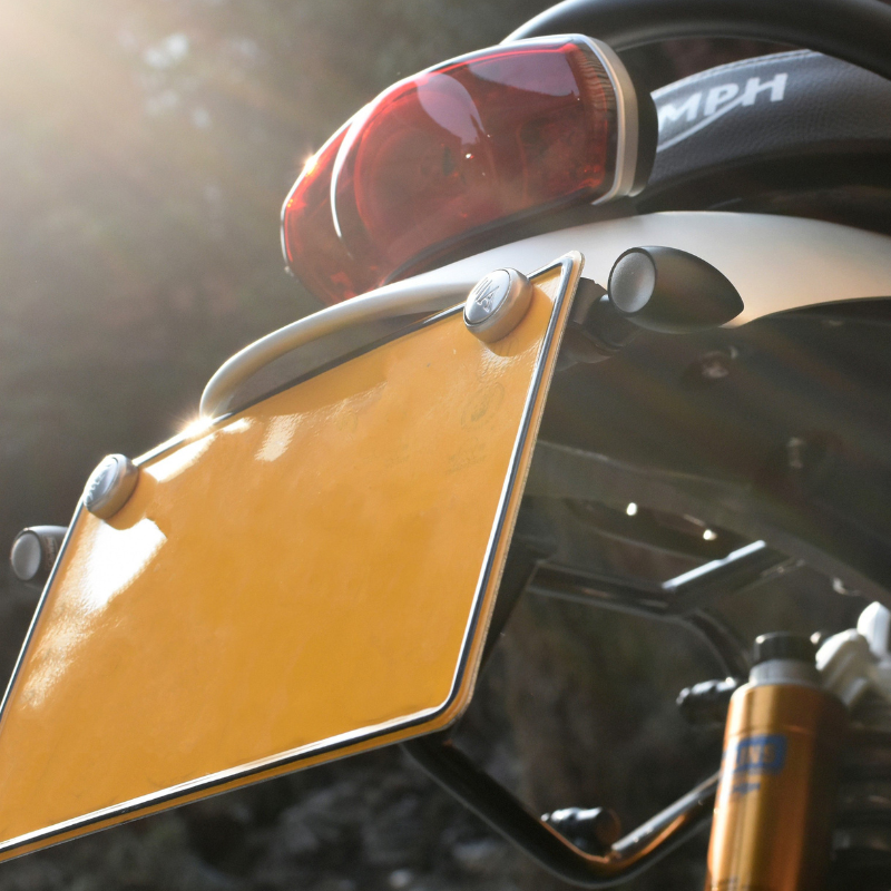 Short plate holder with LED turn signals for Scrambler 1200 XC/XE/X