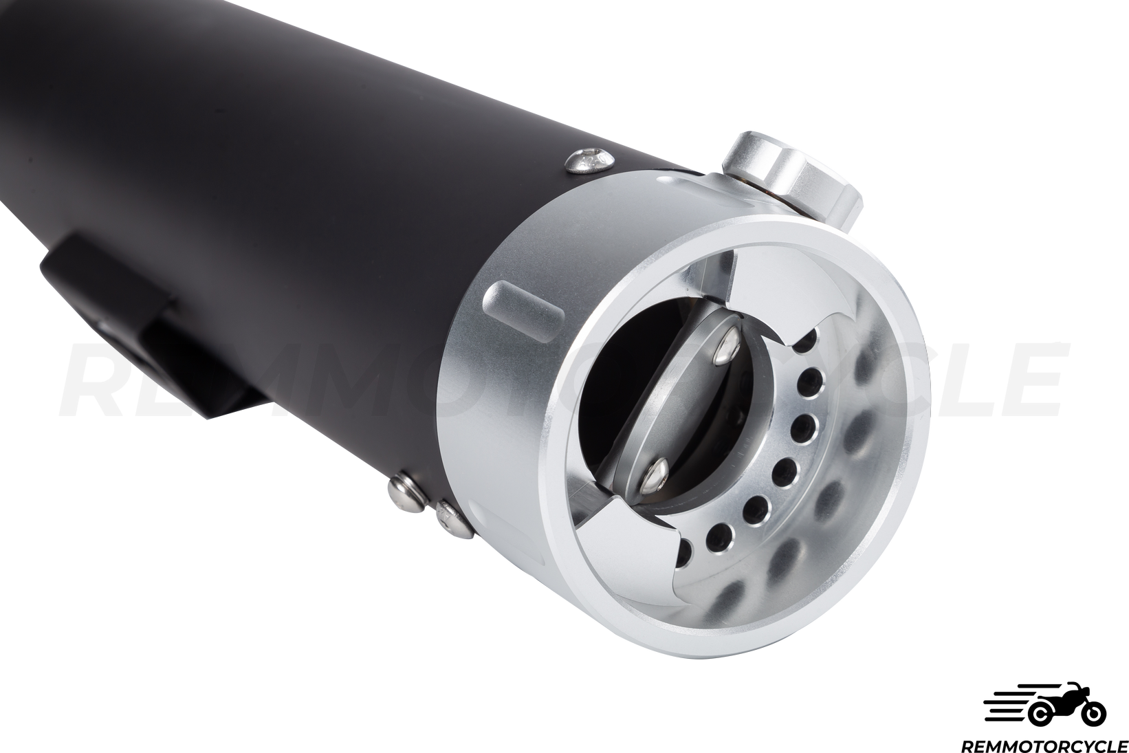 Black exhaust with manual valve