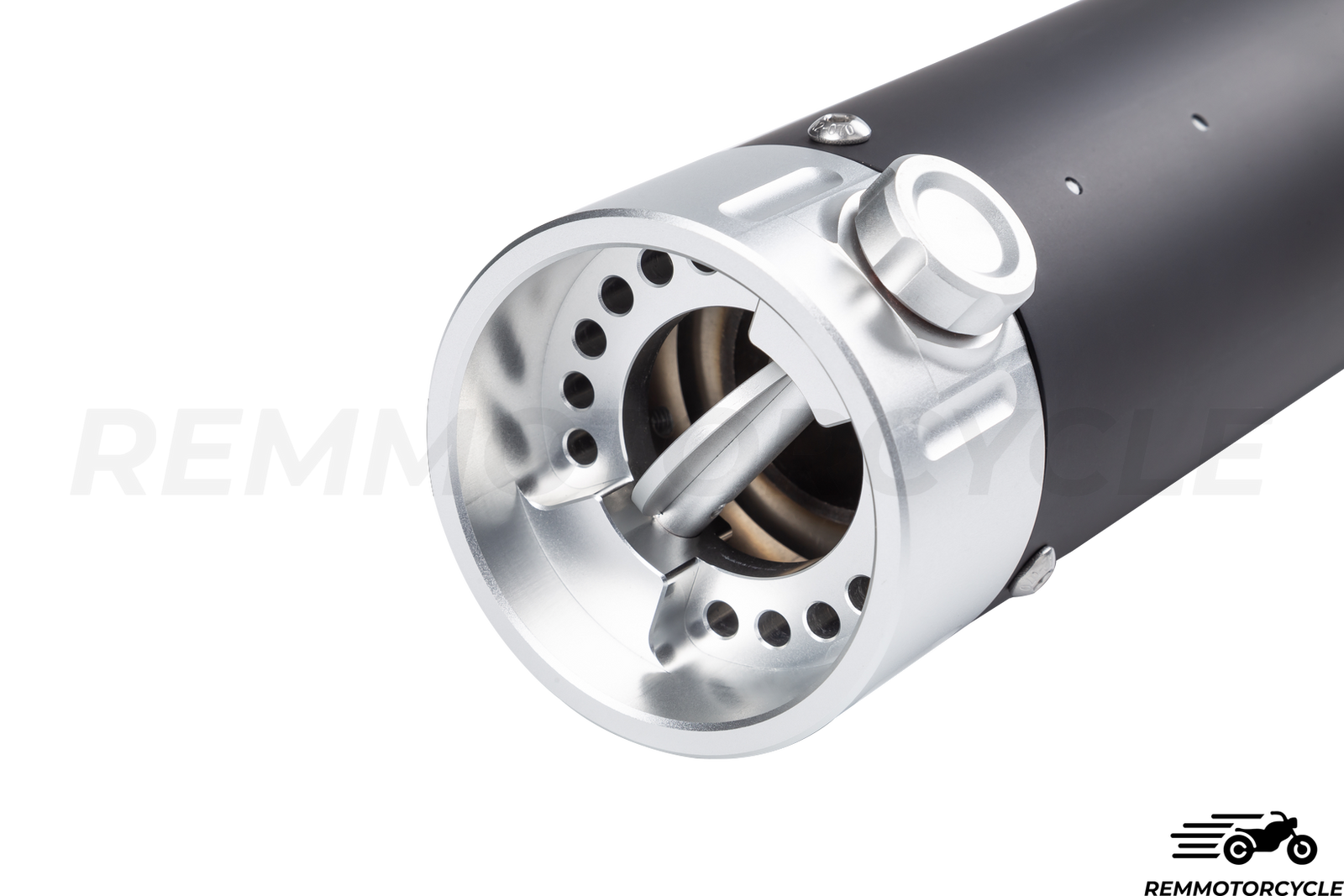 Black exhaust with manual valve