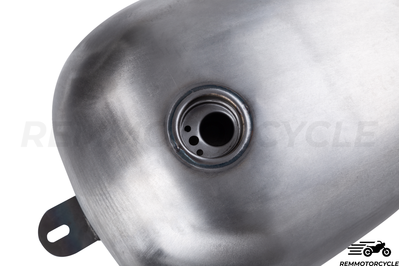 Bobber SHADOW 600 2.6 GAL gas tank