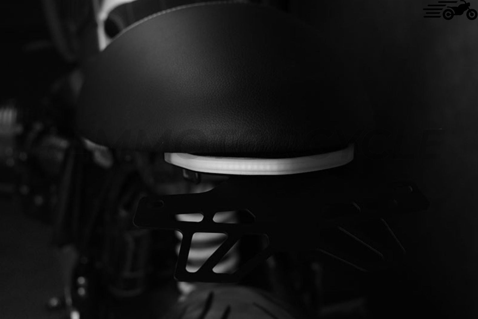 Nine T Seat + LED Kit